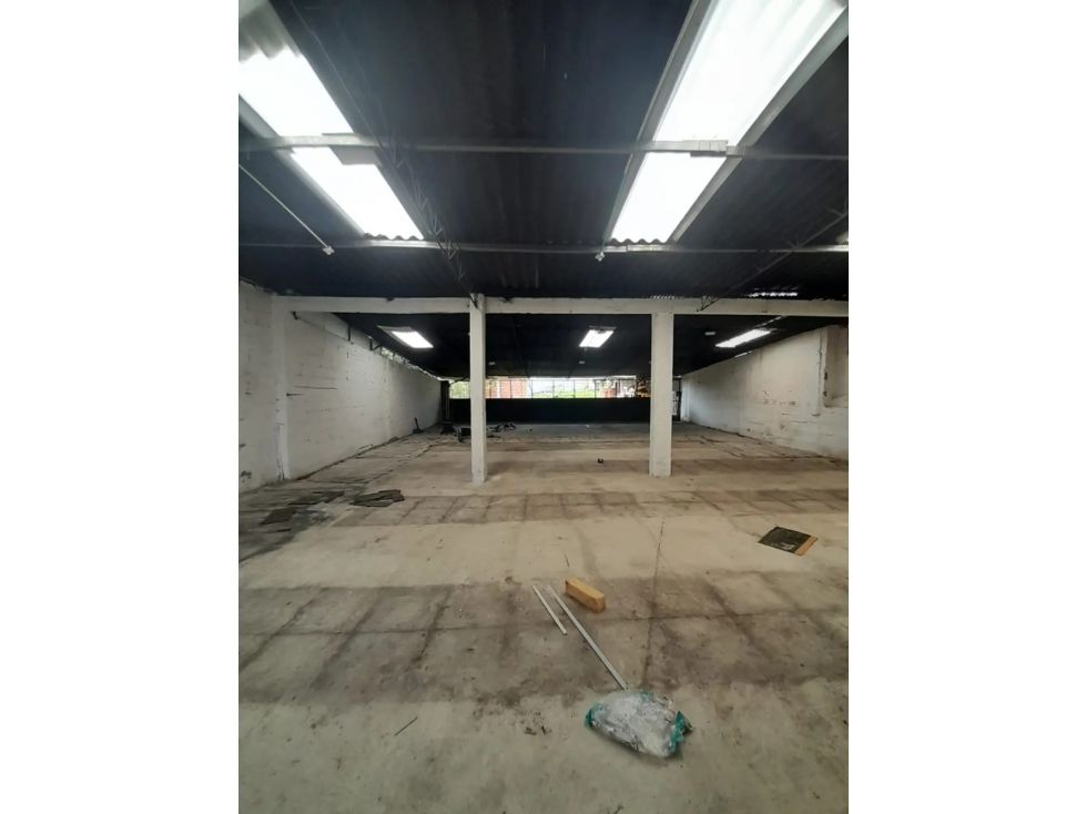Bodega en arriendo Caldas Manizales La Francia 210 m2 Habitaciones 0 Baños 1 Garajes 0 Precio $4500000