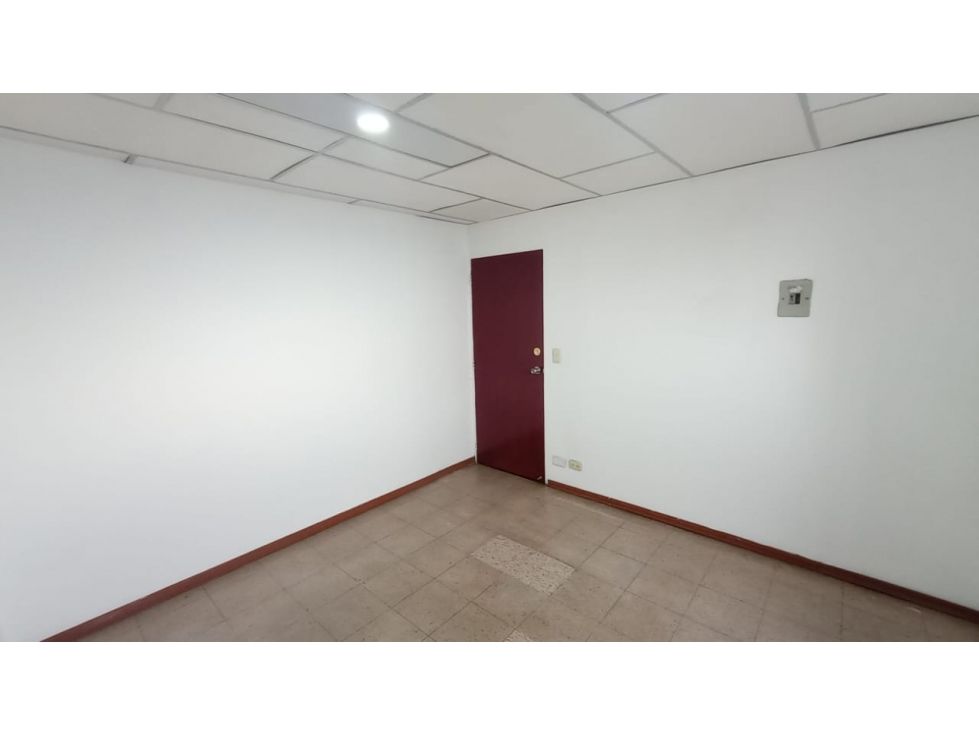 Oficina en arriendo Caldas Manizales El Centro 14 m2 Habitaciones 0 Baños 0 Garajes 0 Precio $700000