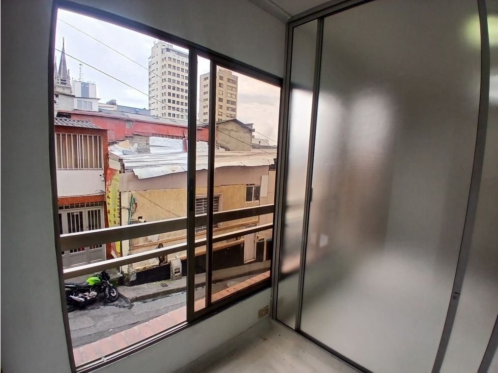 Consultorio en venta Caldas Manizales El Centro 30 m2 Habitaciones 0 Baños 1 Garajes 1 Precio $170000000