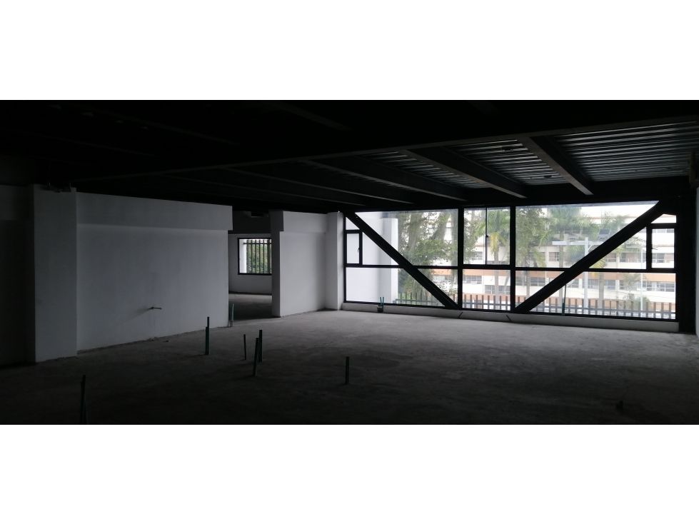 Local en arriendo Caldas Manizales Versalles 233 m2 Habitaciones 0 Baños 2 Garajes 0 Precio $12000000