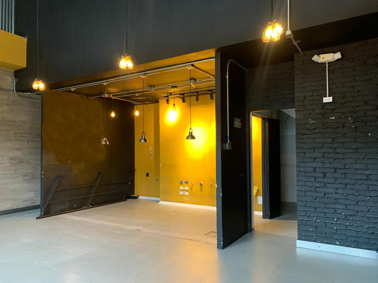 Local en arriendo Antioquia Medellín Urbanizacion Santa Maria De Oviedo 88 m2 Habitaciones 0 Baños 1 Garajes 1 Precio $9150000