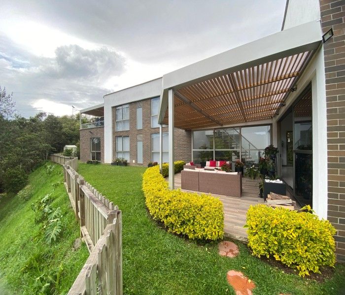 Casa en venta Antioquia El Retiro El Retiro Campestre 350 m2 Habitaciones 5 Baños 6 Garajes 2 Precio $1990000000