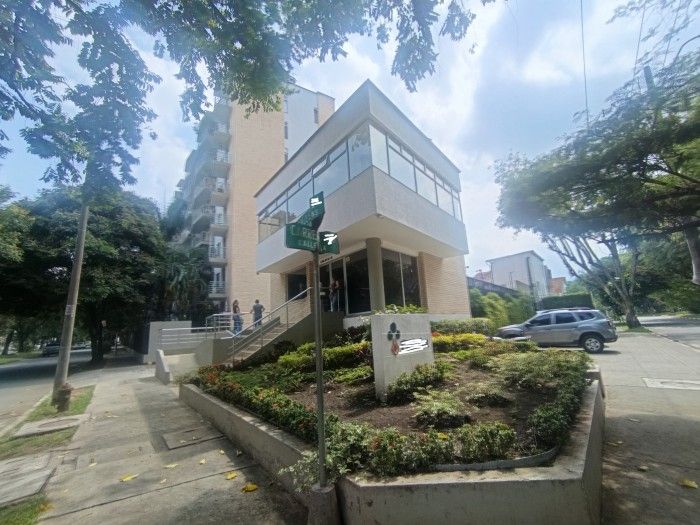 Apartamento en venta Valle Del Cauca Cali El Ingenio 100 m2 Habitaciones 3 Baños 3 Garajes 2 Precio $425000000