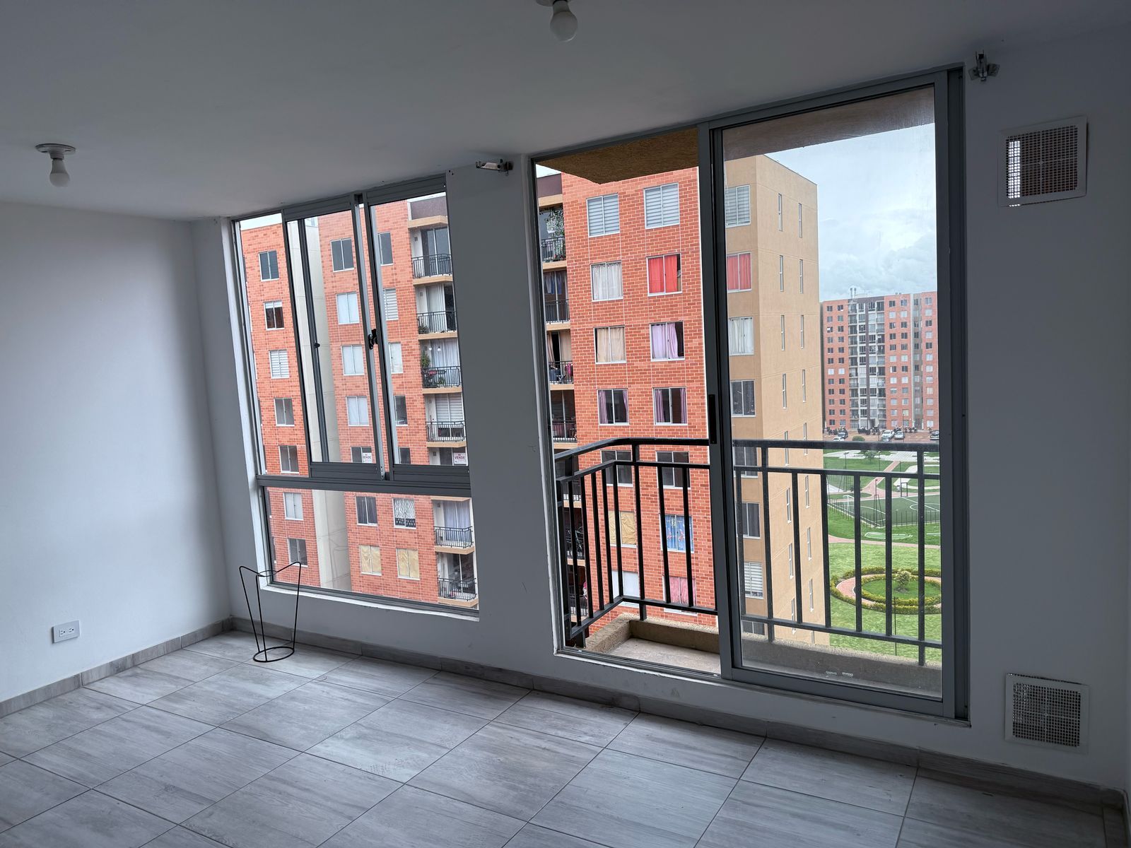 Apartamento en arriendo Cundinamarca Madrid Sosiego 61 m2 Habitaciones 3 Baños 2 Garajes 0 Precio $1150000
