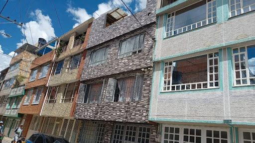 Casa en venta Cundinamarca Bogotá El Palmar 72 m2 Habitaciones 8 Baños 4 Garajes 1 Precio $800000000
