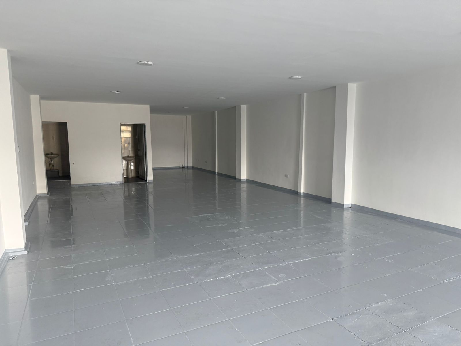 Local en arriendo Risaralda Pereira Jardin De Velez Y Velez 30 m2 Habitaciones 0 Baños 3 Garajes 0 Precio $4100000