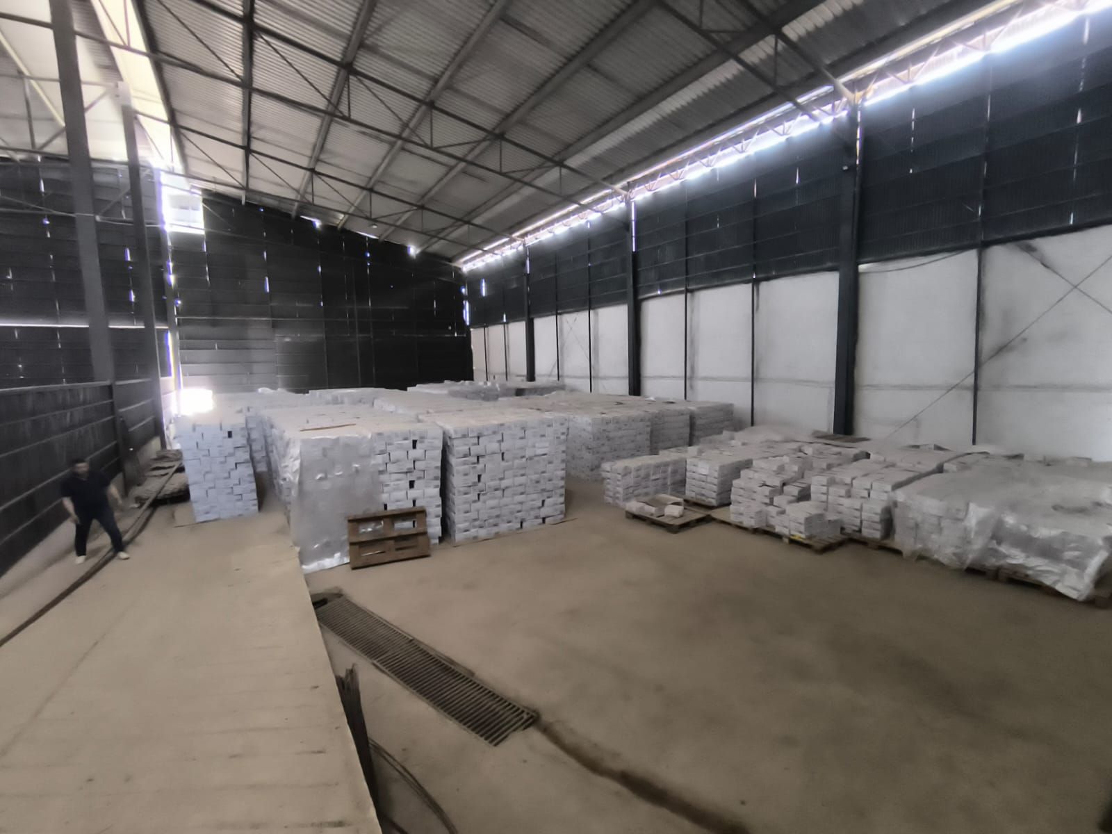 Bodega en arriendo Bolívar Cartagena Arroz Barato 600 m2 Habitaciones 0 Baños 2 Garajes 0 Precio $13000000