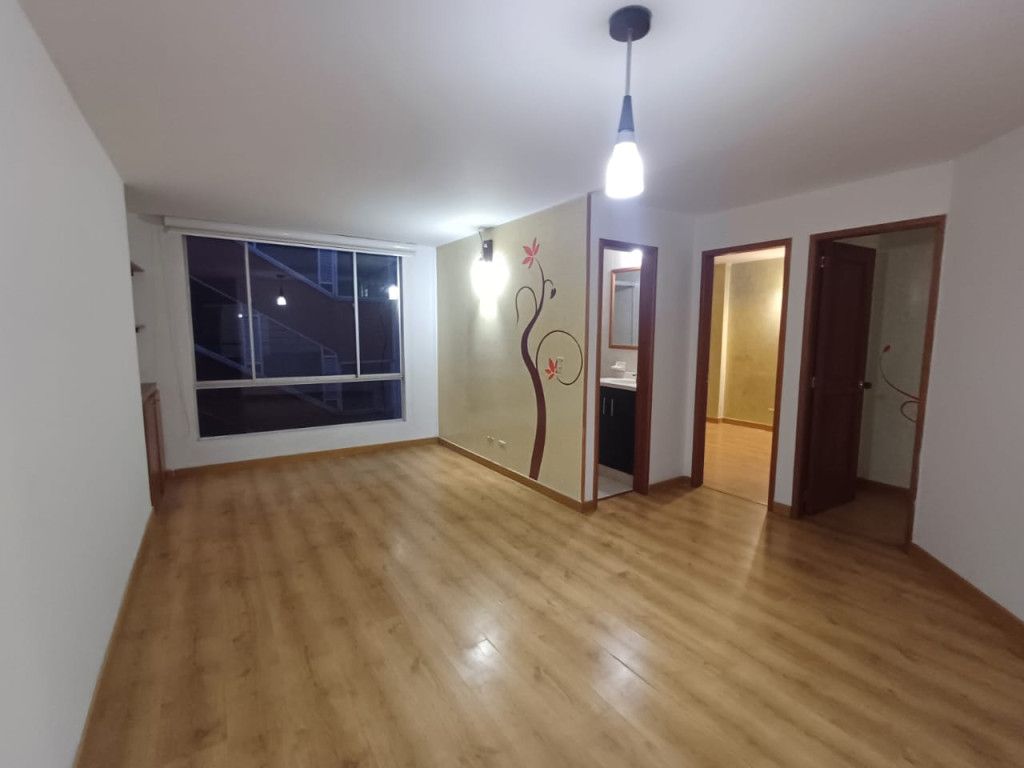 Apartamento en venta Cundinamarca Bogotá Santa Teresita 53 m2 Habitaciones 2 Baños 1 Garajes 1 Precio $380000000