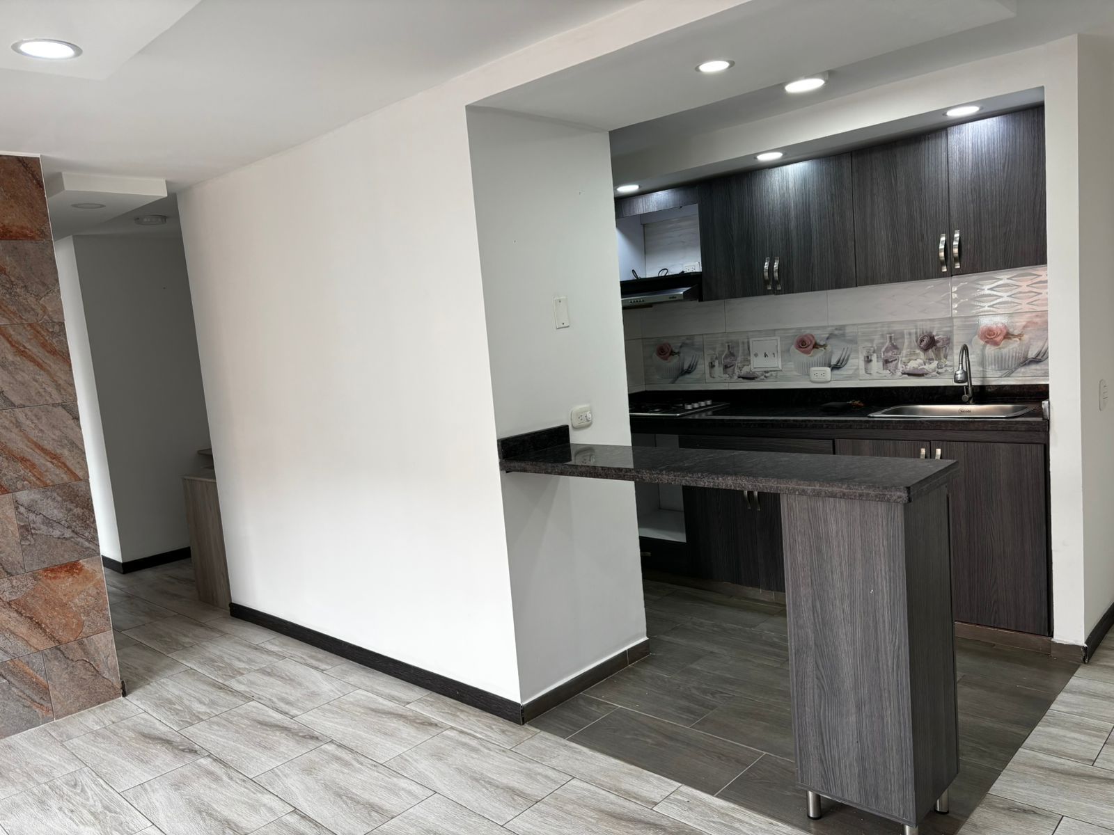 Apartamento en arriendo Cundinamarca Madrid Sosiego 62 m2 Habitaciones 3 Baños 2 Garajes 0 Precio $1100000