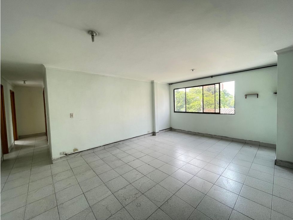 Apartamento en venta Antioquia Medellín Los Colores 108 m2 Habitaciones 3 Baños 1 Garajes 0 Precio $390000000