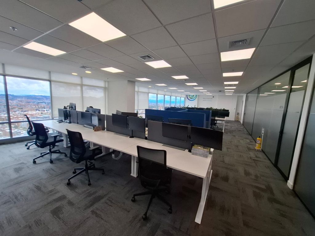 Oficina en arriendo Cundinamarca Bogotá Santa Ana Occidental 430 m2 Habitaciones 0 Baños 2 Garajes 8 Precio $55800000