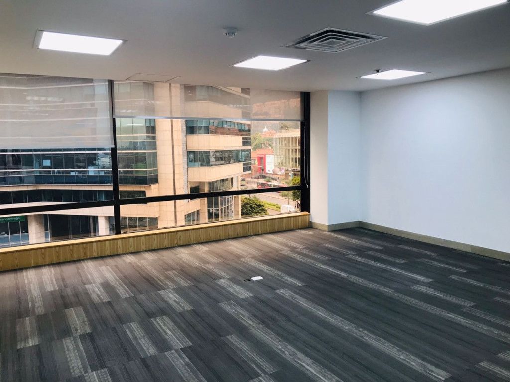 Oficina en arriendo Cundinamarca Bogotá Santa Ana Occidental 99 m2 Habitaciones 0 Baños 2 Garajes 2 Precio $9766572