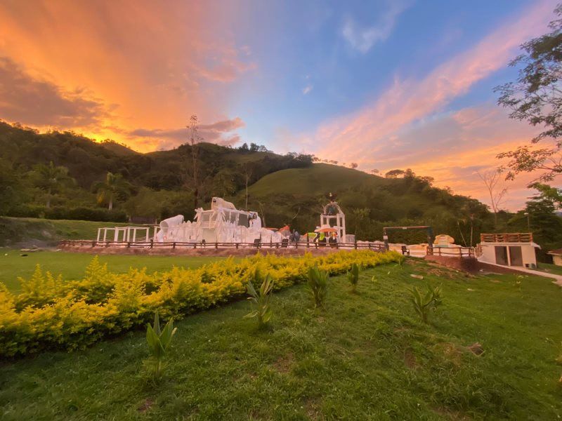 Edificio en venta Antioquia Hispania Hispania 11000 m2 Habitaciones 26 Baños 23 Garajes 0 Precio $4100000000