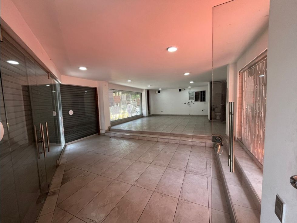 Local en arriendo Antioquia Medellín Boston 40 m2 Habitaciones 0 Baños 1 Garajes 0 Precio $4000000