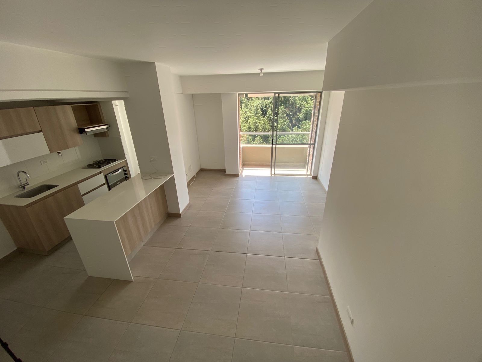 Apartamento en arriendo Antioquia Bello Urbanización Nuevo Horizonte 80 m2 Habitaciones 3 Baños 2 Garajes 1 Precio $2800000