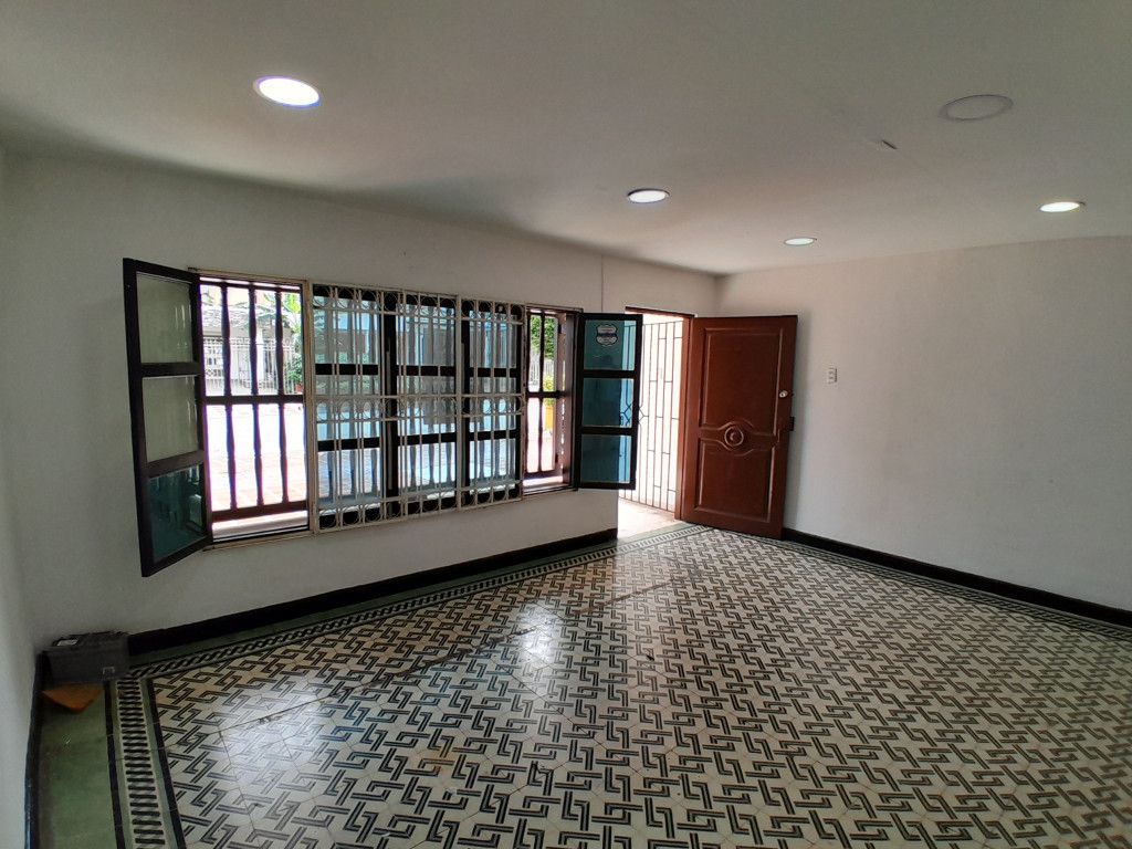 Casa en arriendo Atlántico Barranquilla El Porvenir 350 m2 Habitaciones 5 Baños 2 Garajes 1 Precio $7500000