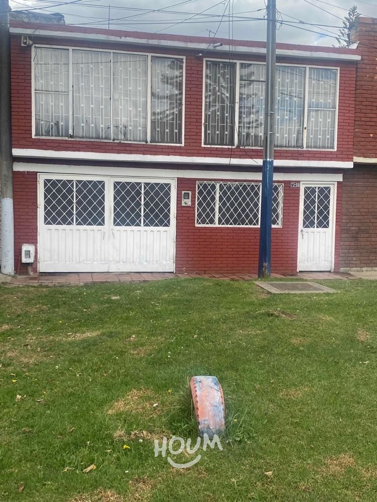 Casa en venta Cundinamarca Bogotá La Almería 172 m2 Habitaciones 4 Baños 2 Garajes 1 Precio $410000000