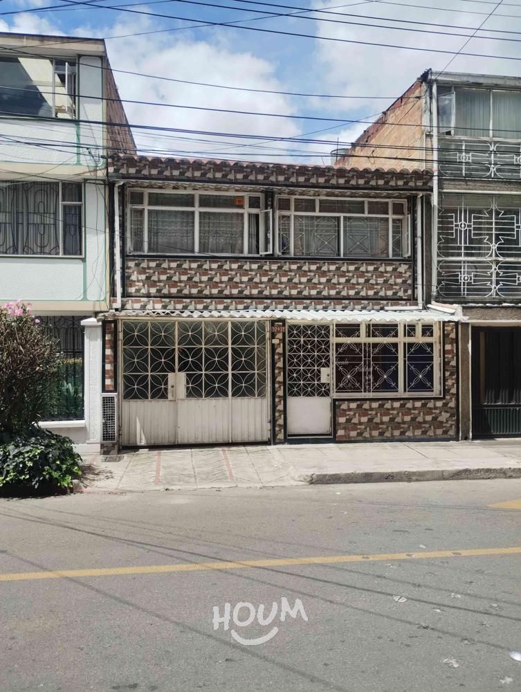 Casa en venta Cundinamarca Bogotá Remanso 127 m2 Habitaciones 7 Baños 5 Garajes 2 Precio $800000000