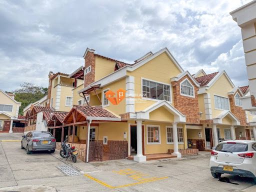 Casa en arriendo Santander Floridablanca Cañaveral 184 m2 Habitaciones 4 Baños 4 Garajes 1 Precio $4703000