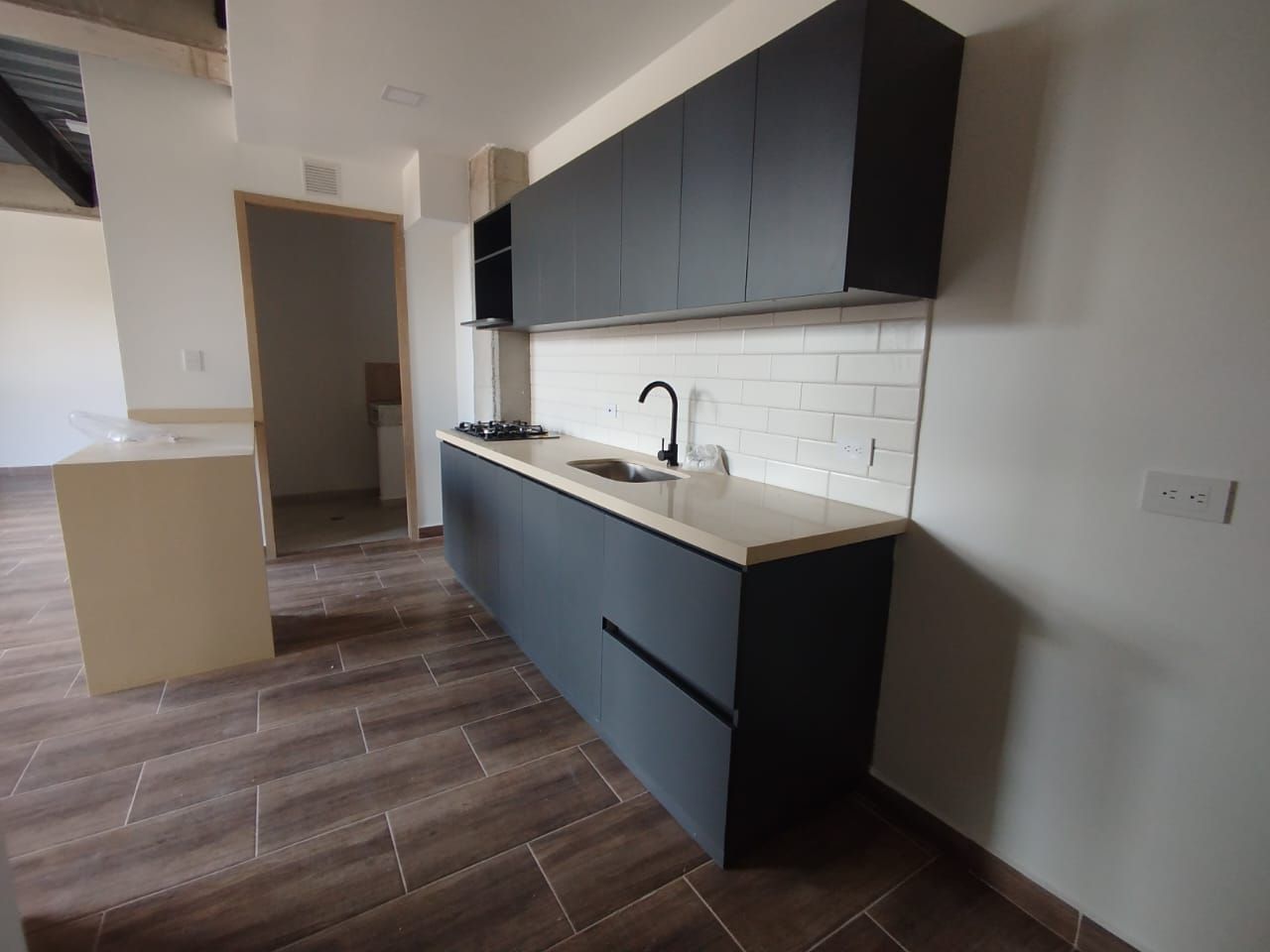 Apartaestudio en arriendo Antioquia Medellín Cristo Rey 50 m2 Habitaciones 1 Baños 2 Garajes 0 Precio $2200000