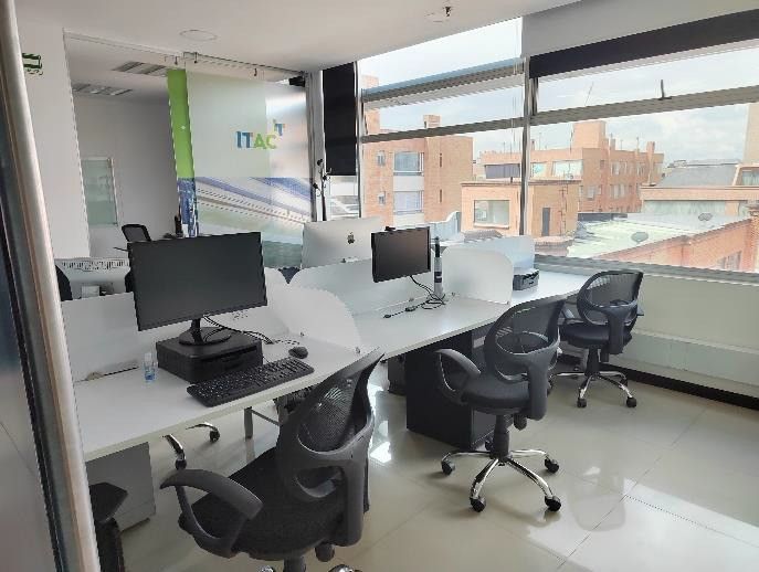 Oficina en arriendo Cundinamarca Bogotá Santa Barbara Occidental 160 m2 Habitaciones 0 Baños 0 Garajes 3 Precio $17100000