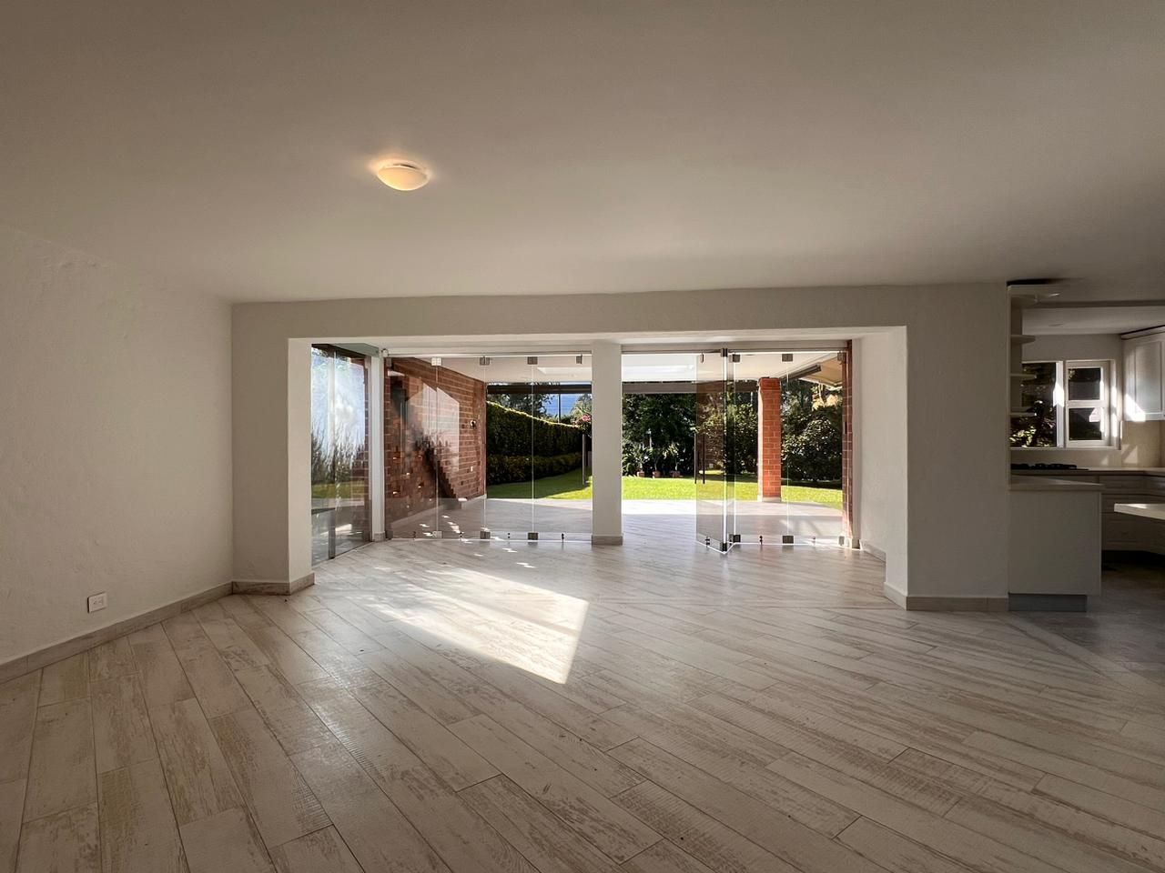 Casa en venta Antioquia Rionegro Cuatro Esquinas 320 m2 Habitaciones 3 Baños 3 Garajes 2 Precio $5050000000