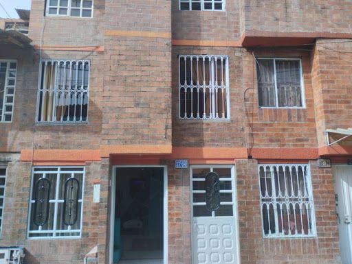 Casa en arriendo Cundinamarca Bogotá San Jose 200 m2 Habitaciones 5 Baños 4 Garajes 0 Precio $2000000
