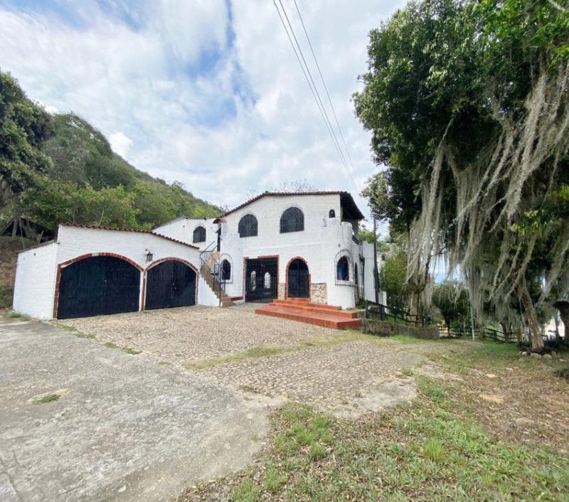 Lote en venta Santander Girón Girón 7780 m2 Habitaciones 0 Baños 11 Garajes 0 Precio $3300000000