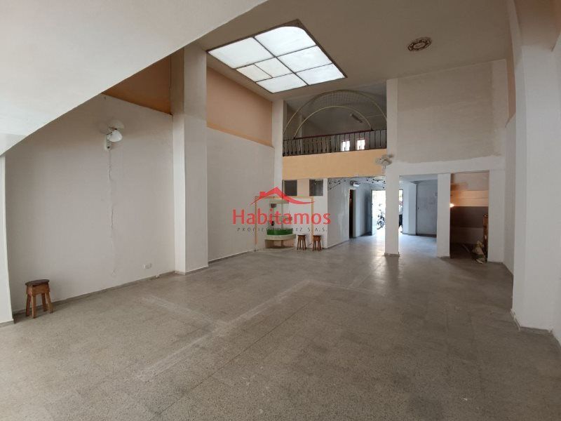 Casa en arriendo Antioquia Medellín Los Pinos 150 m2 Habitaciones 1 Baños 4 Garajes 0 Precio $4000000