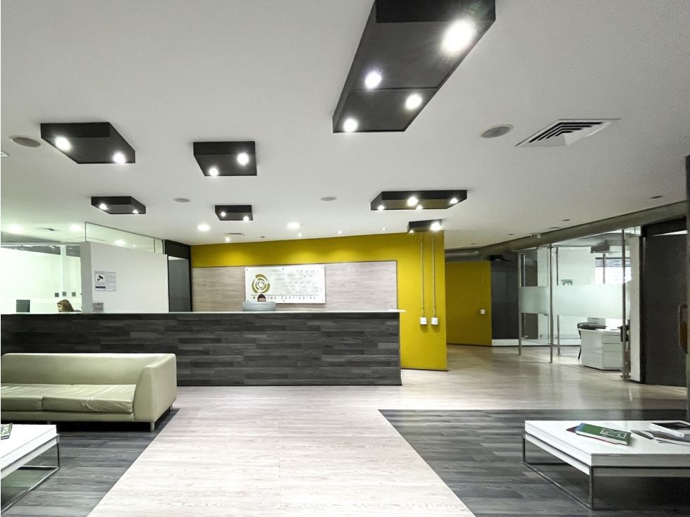 Oficina en arriendo Antioquia Medellín Villa Carlota 555 m2 Habitaciones 0 Baños 4 Garajes 19 Precio $37000000