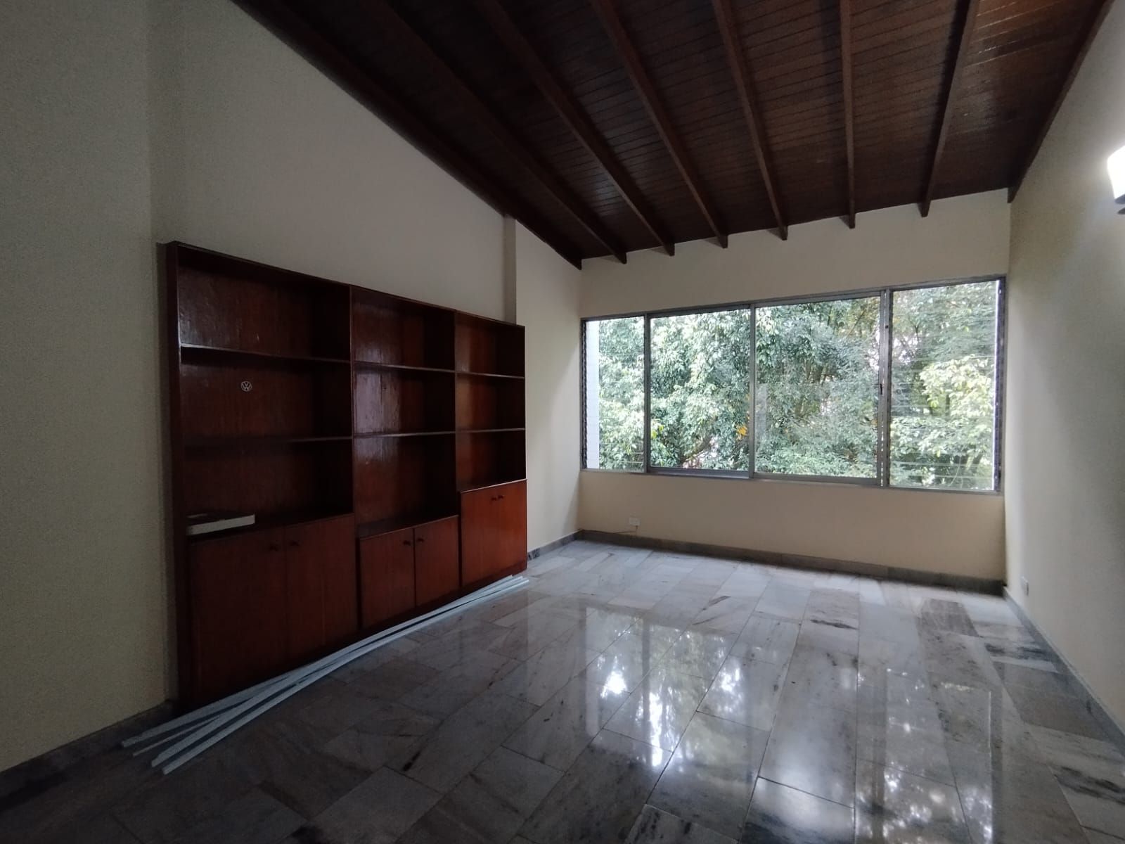 Apartamento en arriendo Antioquia Medellín Urbanizacion El Futuro 148 m2 Habitaciones 3 Baños 3 Garajes 2 Precio $4800000