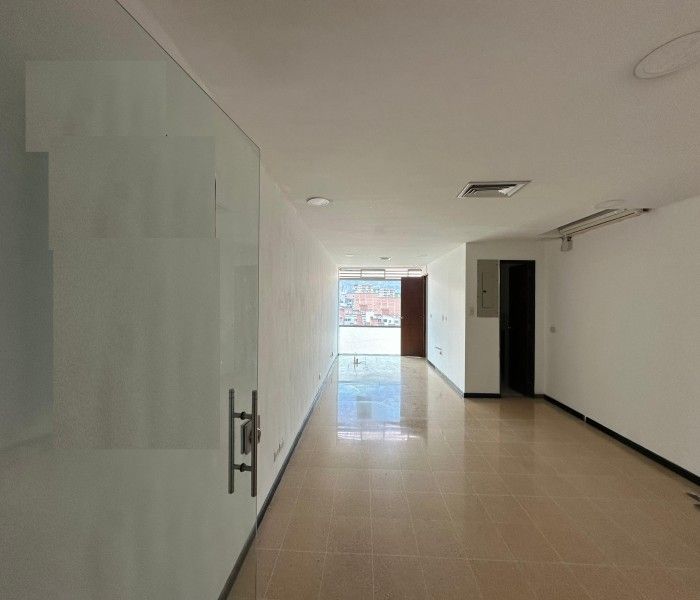 Local en arriendo Antioquia Medellín Rosales 30 m2 Habitaciones 0 Baños 1 Garajes 1 Precio $3000000