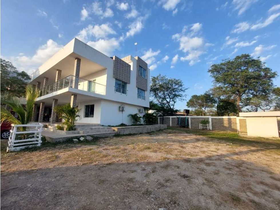 Casa Campestre en arriendo Cesar Valledupar Valledupar 878 m2 Habitaciones 7 Baños 8 Garajes 20 Precio $15000000