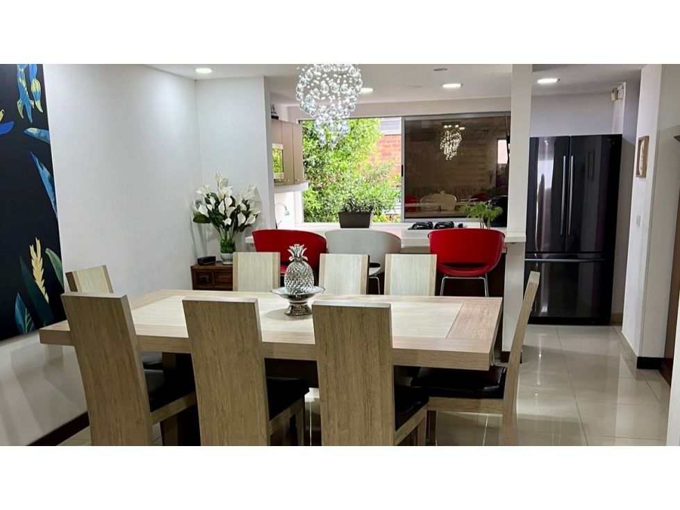 Casa en venta Antioquia Envigado El Esmeraldal 171 m2 Habitaciones 4 Baños 4 Garajes 2 Precio $1100000000