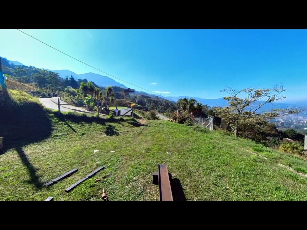 Lote en venta Antioquia Medellín Urbanizacion Villa Jardin I Etapa 2266 m2 Habitaciones 0 Baños 0 Garajes 0 Precio $1809223000