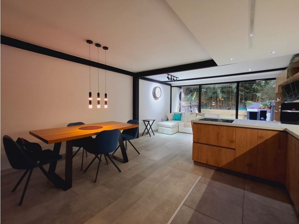 Casa en venta Antioquia Envigado Loma Del Barro 145 m2 Habitaciones 3 Baños 3 Garajes 2 Precio $910000000