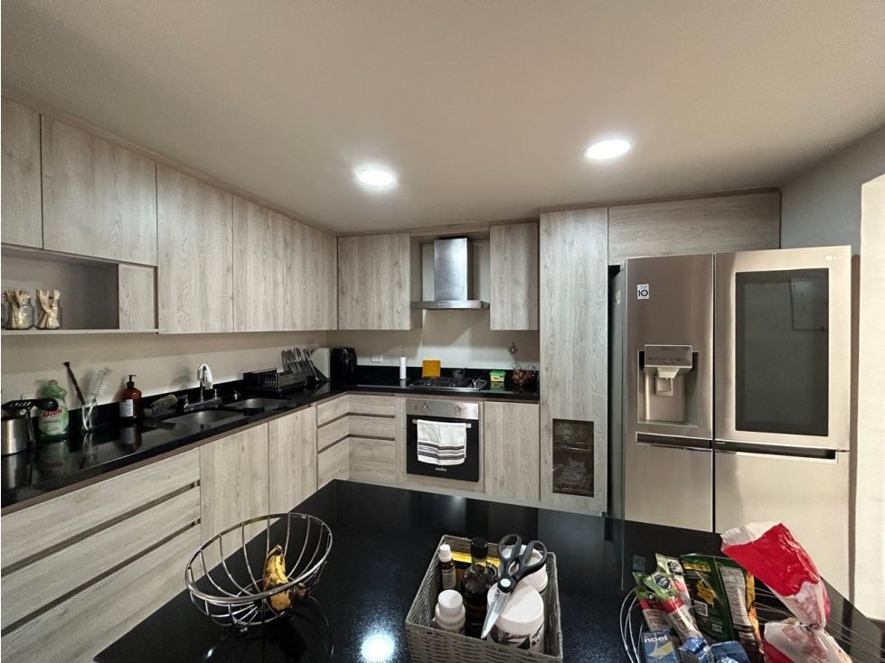 Casa en venta Antioquia Envigado Milán - Vallejuelos 200 m2 Habitaciones 3 Baños 4 Garajes 2 Precio $1450000000