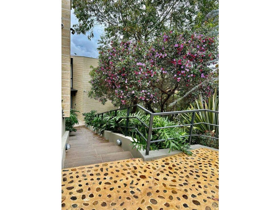 Apartamento en venta Antioquia Guatape Guatape 450 m2 Habitaciones 4 Baños 4 Garajes 3 Precio $3800000000