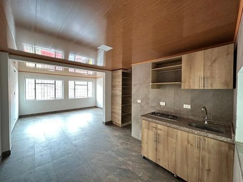 Casa en venta Cundinamarca Bogotá La Fraguita 252 m2 Habitaciones 6 Baños 7 Garajes 0 Precio $680000000