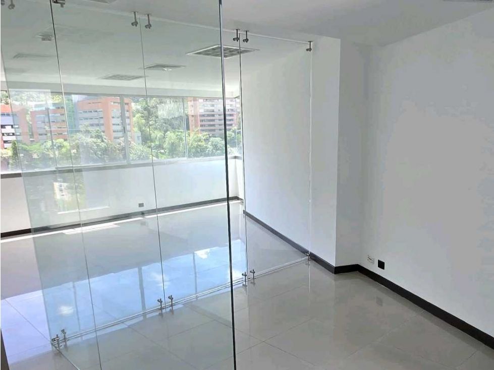 Oficina en arriendo Antioquia Medellín Los Naranjos 58 m2 Habitaciones 0 Baños 1 Garajes 1 Precio $7000000