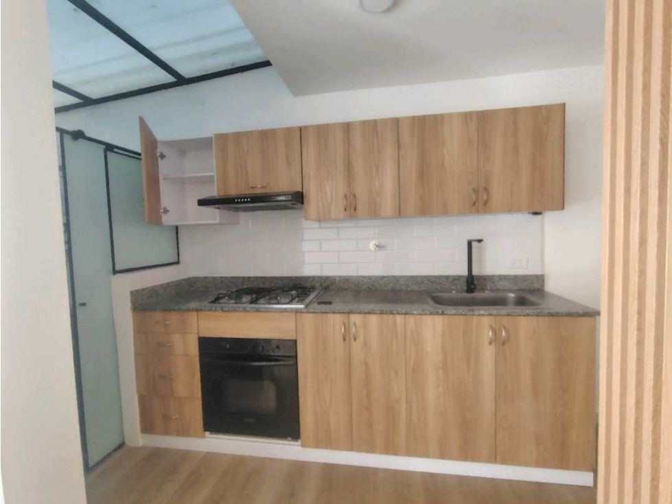 Apartamento en arriendo Antioquia Medellín La Linde 110 m2 Habitaciones 3 Baños 4 Garajes 1 Precio $4000000