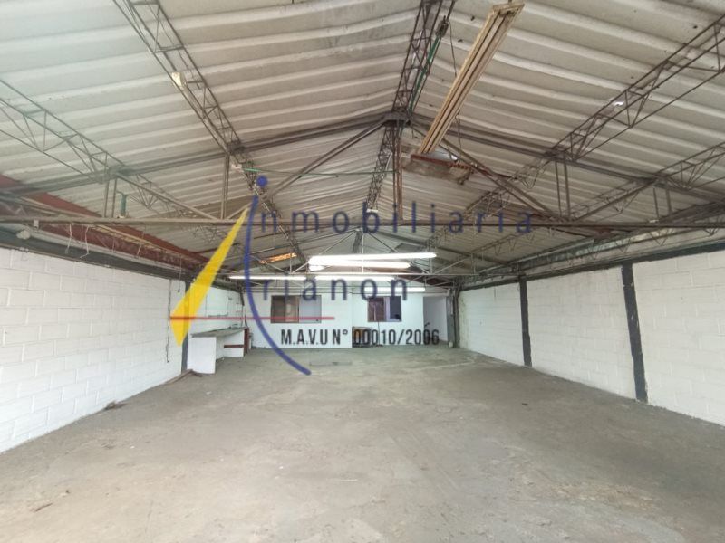 Bodega en arriendo Antioquia Medellín La Esperanza 250 m2 Habitaciones 0 Baños 3 Garajes 0 Precio $5500000