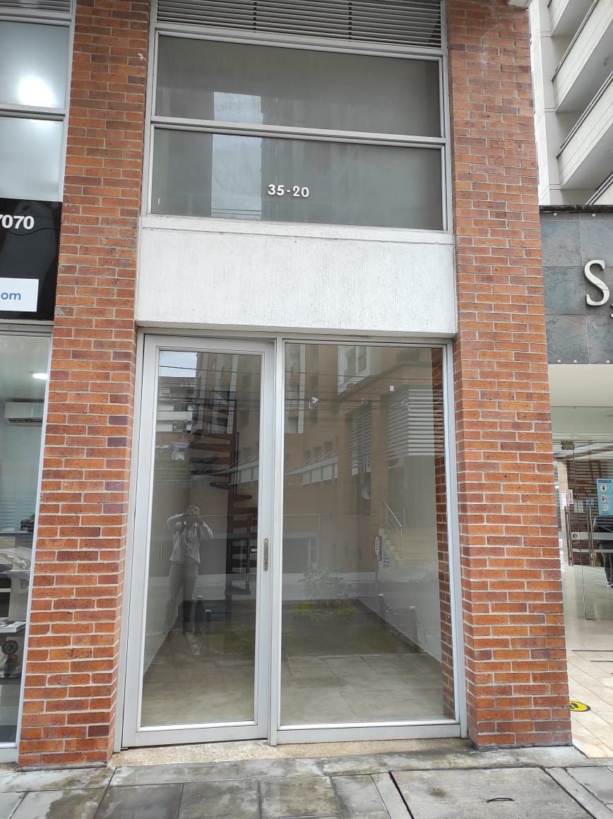 Local Comercial en arriendo Santander Bucaramanga Antonia Santos Centro 25 m2 Habitaciones 2 Baños 1 Garajes 0 Precio $1300000