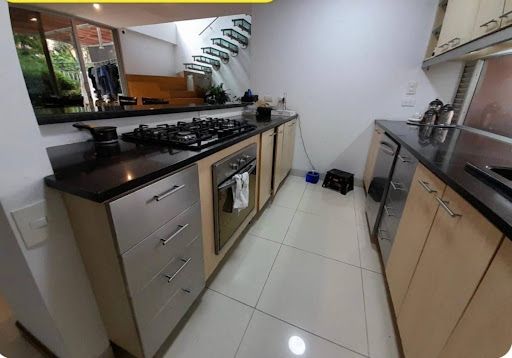 Casa en arriendo Antioquia Medellín Los Balsos No2 250 m2 Habitaciones 3 Baños 3 Garajes 2 Precio $8800000