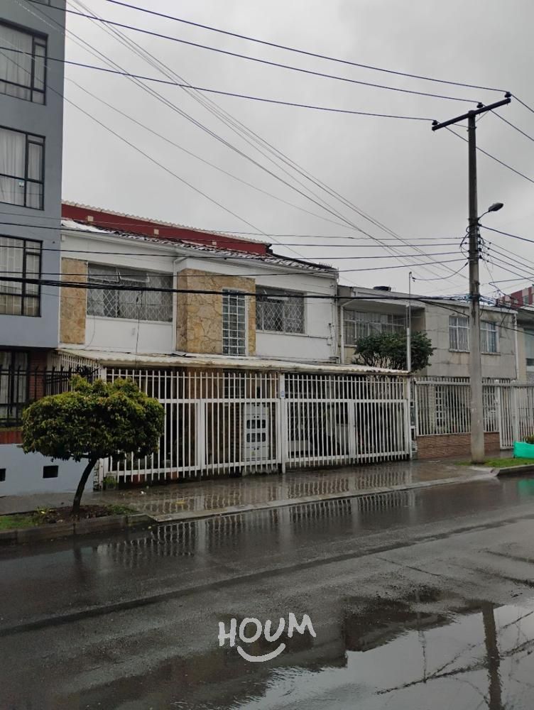 Casa en venta Cundinamarca Bogotá San Luis 450 m2 Habitaciones 15 Baños 5 Garajes 2 Precio $1490000000