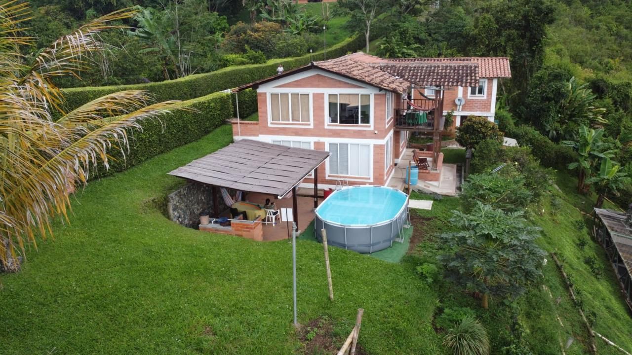 Casa Campestre en venta Risaralda Pereira Nuevo Mejico 280 m2 Habitaciones 3 Baños 2 Garajes 3 Precio $1300000000