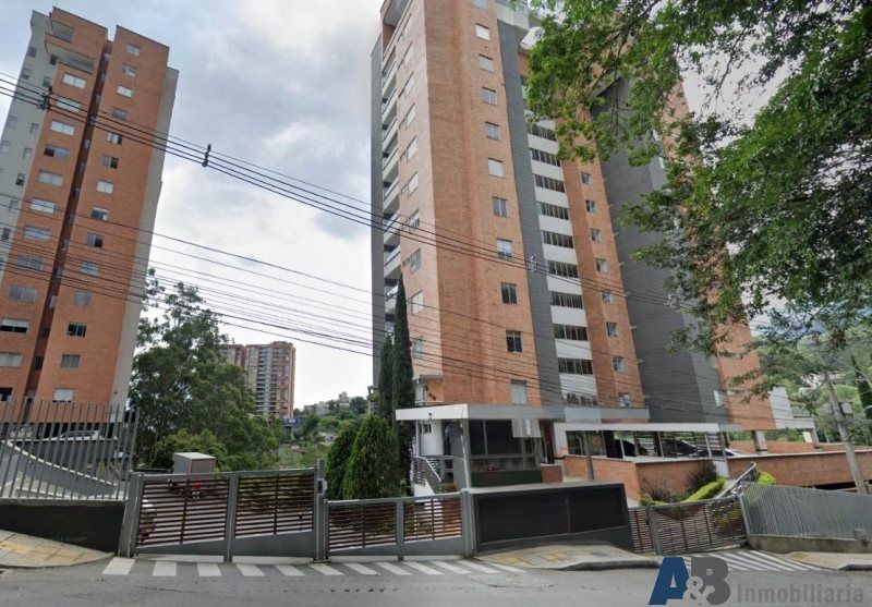 Apartamento en arriendo Antioquia Envigado El Esmeraldal 100 m2 Habitaciones 3 Baños 2 Garajes 2 Precio $5000000