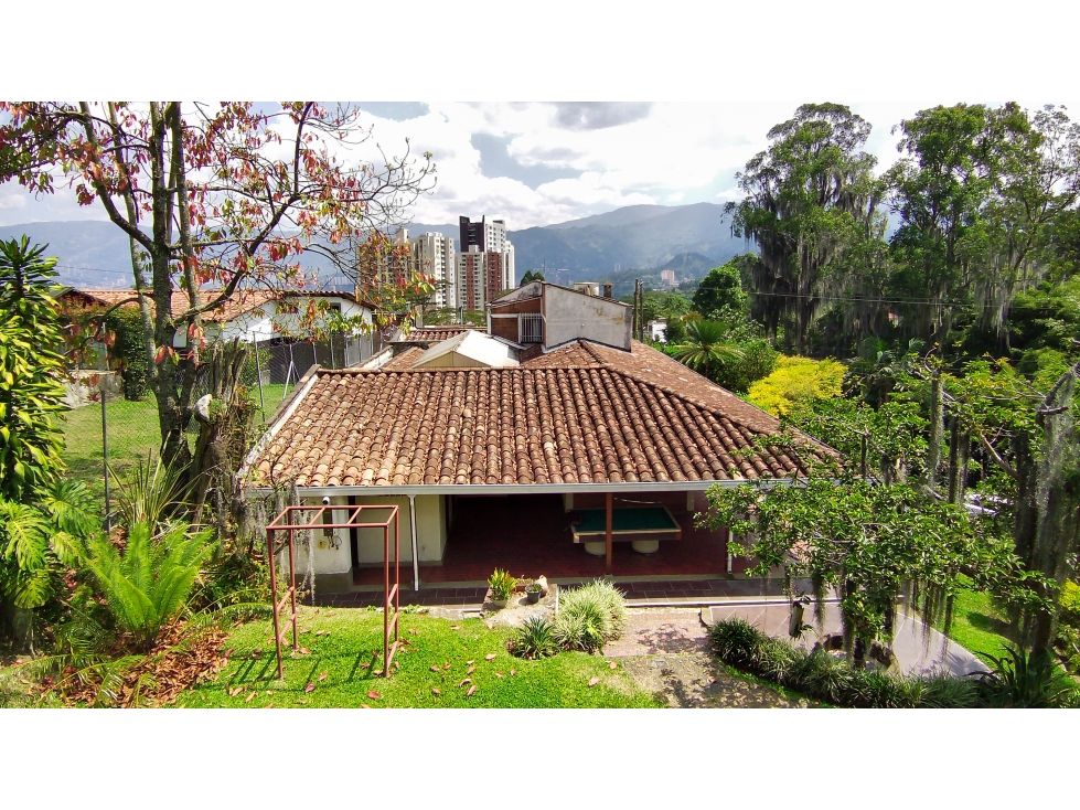 Casa Campestre en venta Antioquia La Estrella Ancón San Martín 450 m2 Habitaciones 5 Baños 6 Garajes 2 Precio $1900000000