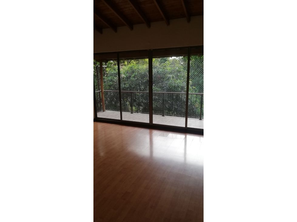 Casa en venta Antioquia Envigado Loma Del Atravesado 275 m2 Habitaciones 3 Baños 3 Garajes 1 Precio $2200000000