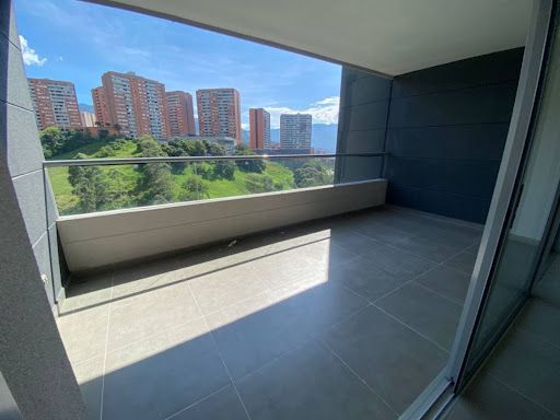 Apartamento en arriendo Antioquia Envigado San Sebastian 125 m2 Habitaciones 3 Baños 3 Garajes 1 Precio $5500000